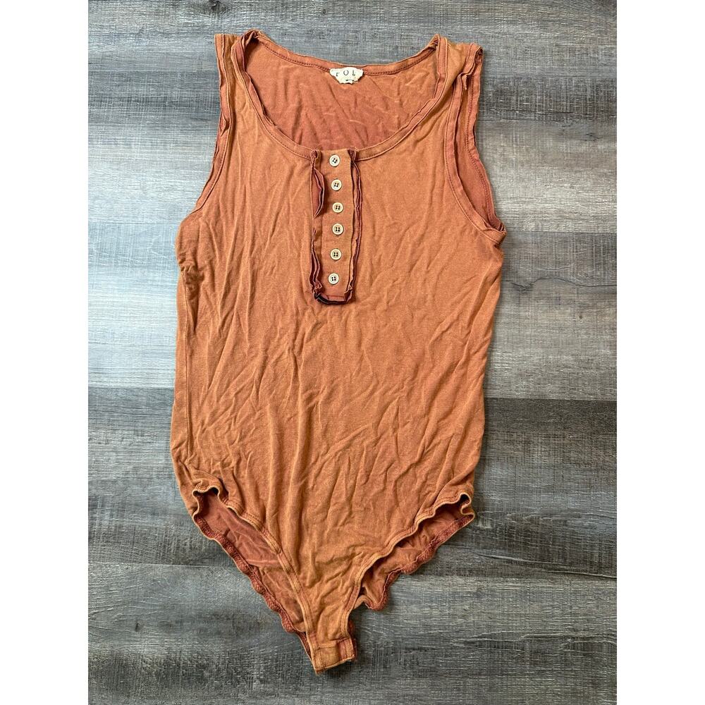POL "Make It Better" Sleeveless Henley Bodysuit - Brick Rust - Size Medium